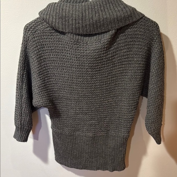 Women’s Cozy Gray Cowl Neck quarter sleeve Sweater - Picture 4 of 5